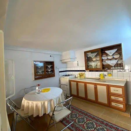 Appartement Asmali Bahce Muestakil Ev Ayvalı